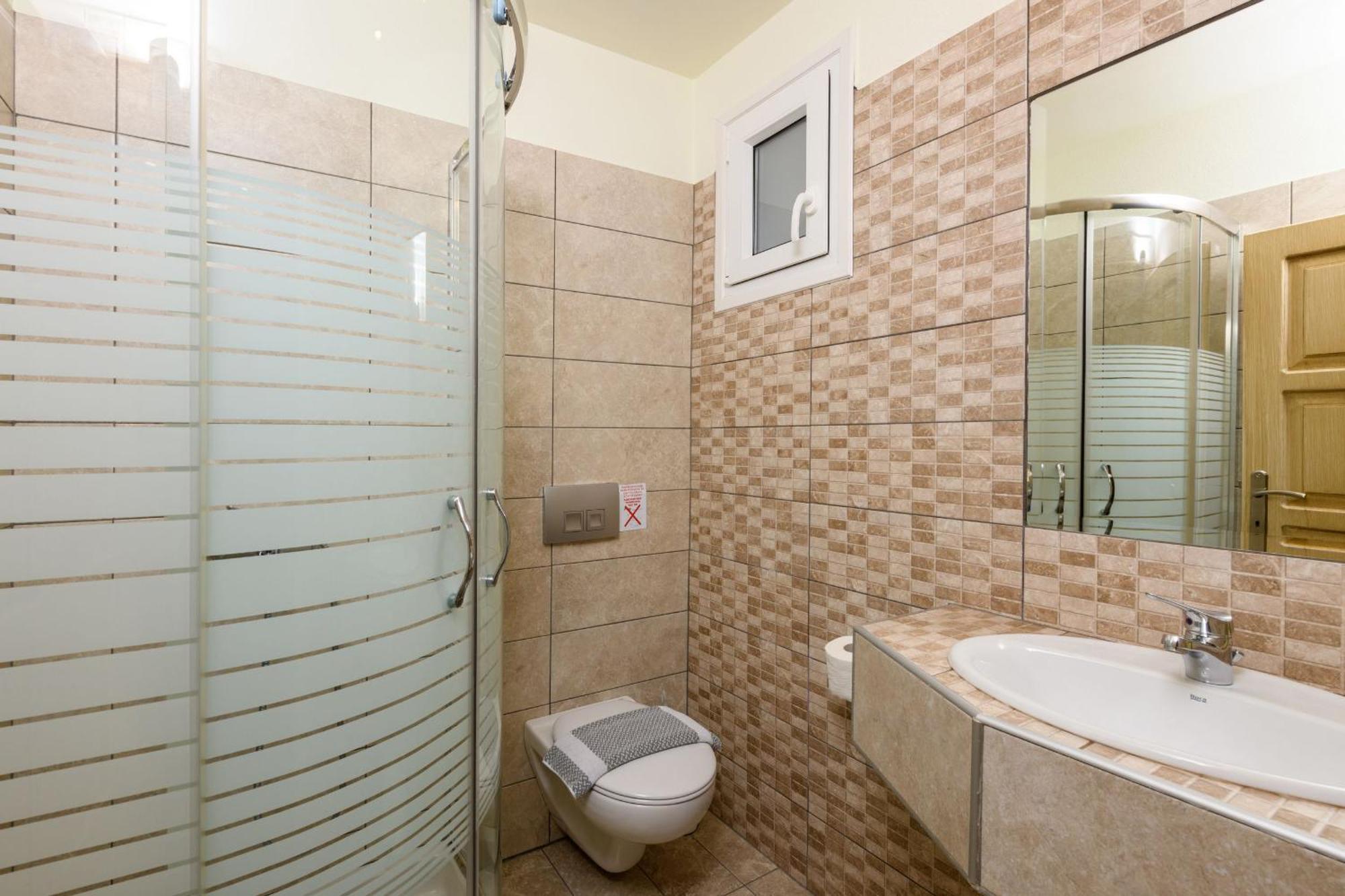 Roula Apartment *