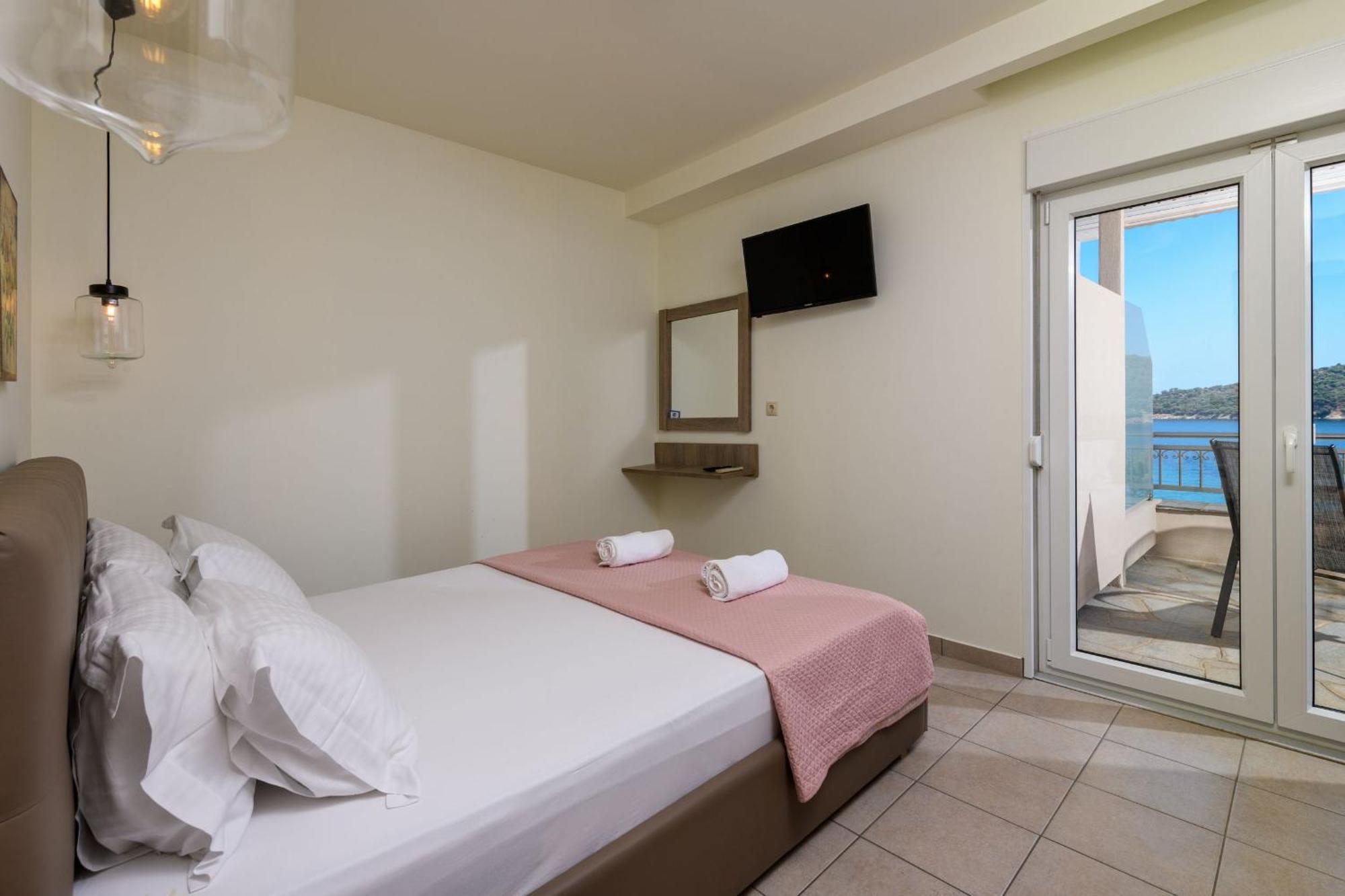 Apartment Roula Koinira