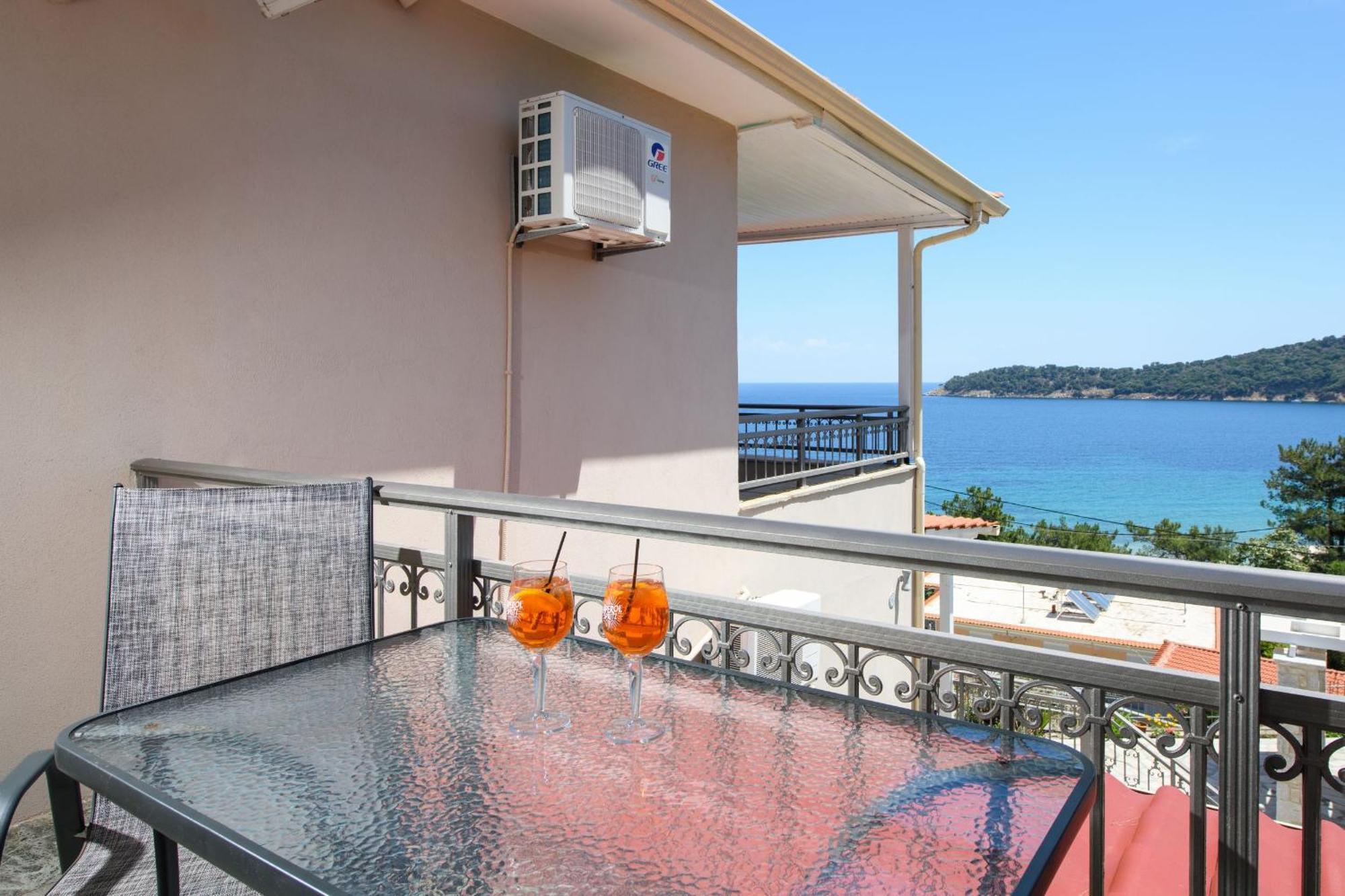 Roula Apartment