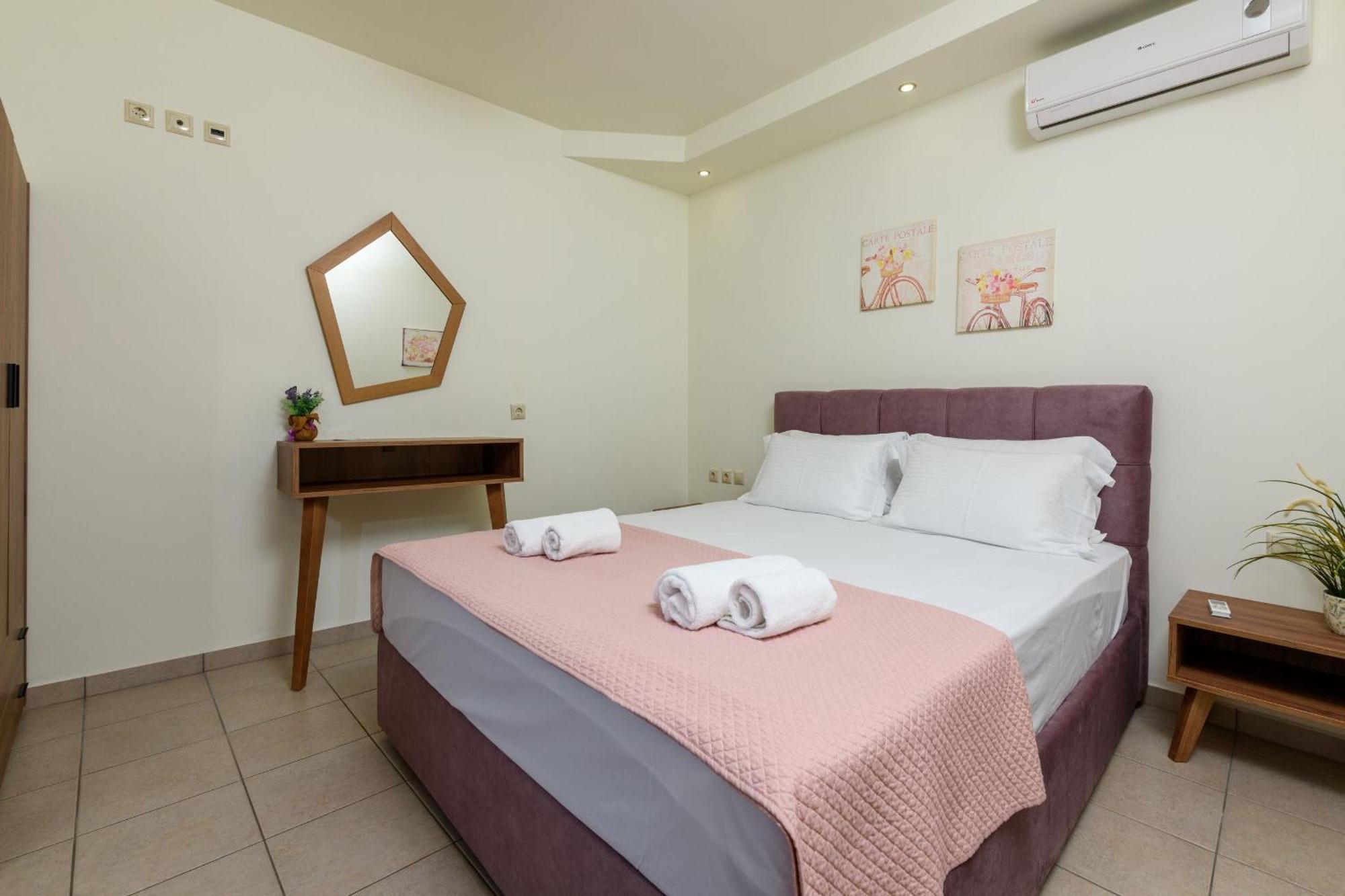 Roula Apartment Koinira