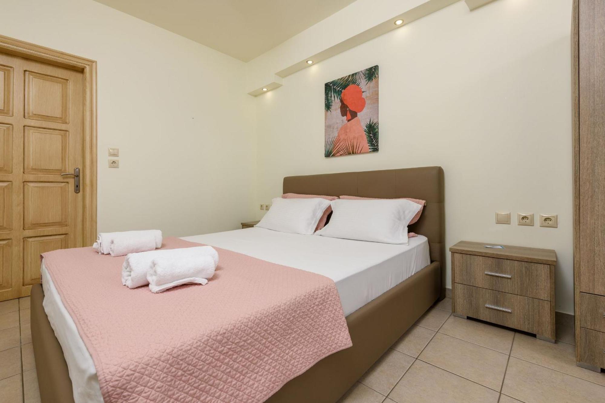 Roula Apartment Koinira